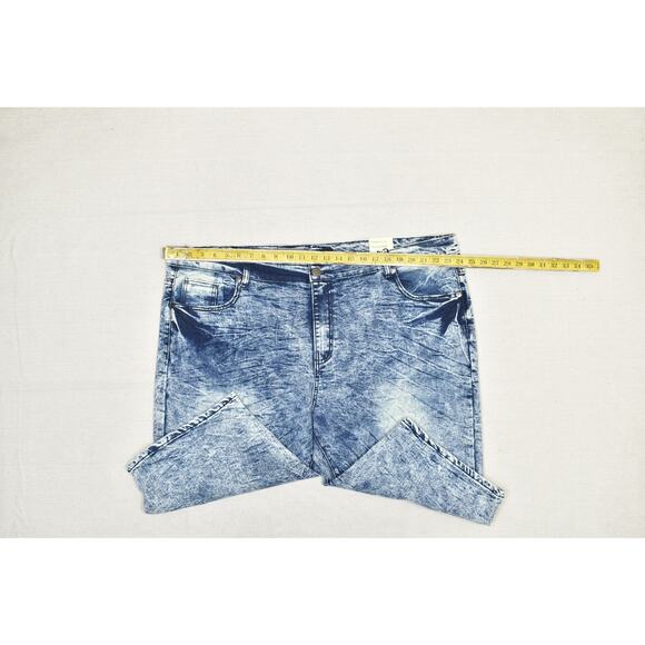 NEW Taser Supply Men Denim Shorts Size 46 Blue Acid Wash Distressed Stretc - Picture 5 of 9